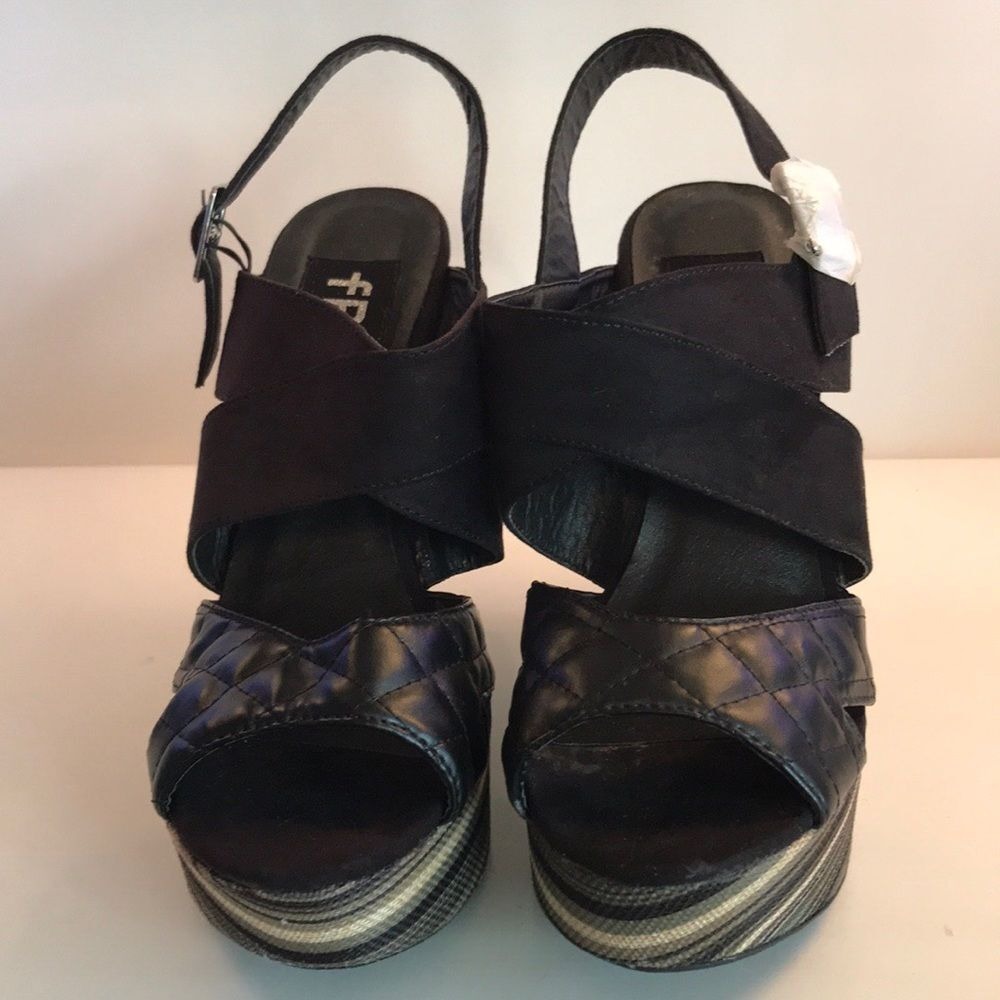 Women's vintage black peep toed wedge shoes with striped colored platform size 9